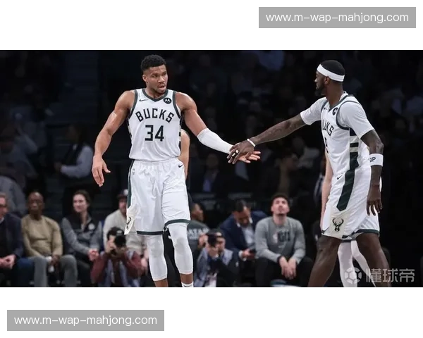 雄鹿客场力克尼克斯 字母哥主导的攻防转换成取胜关键